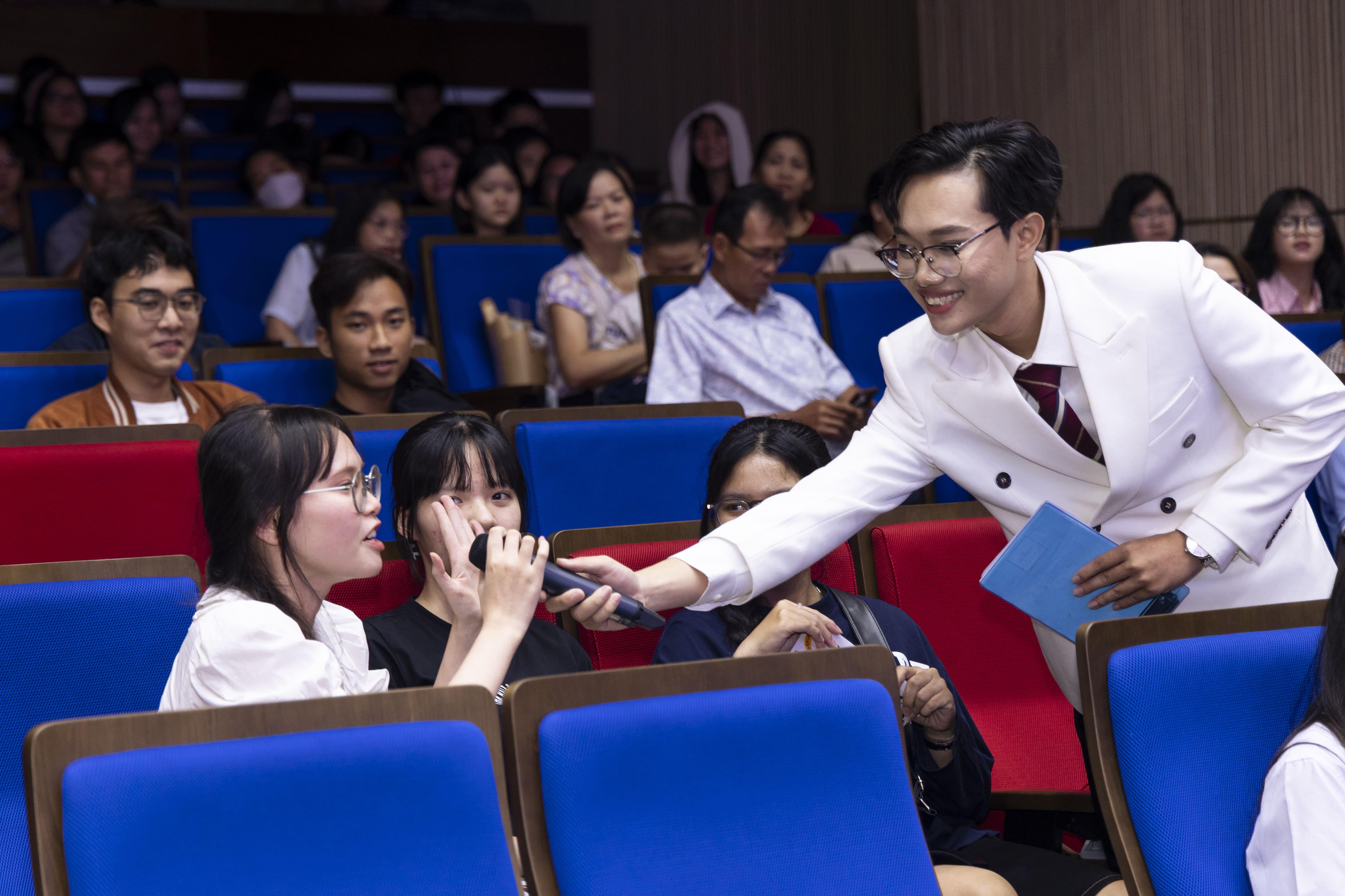 Sự kiện 1